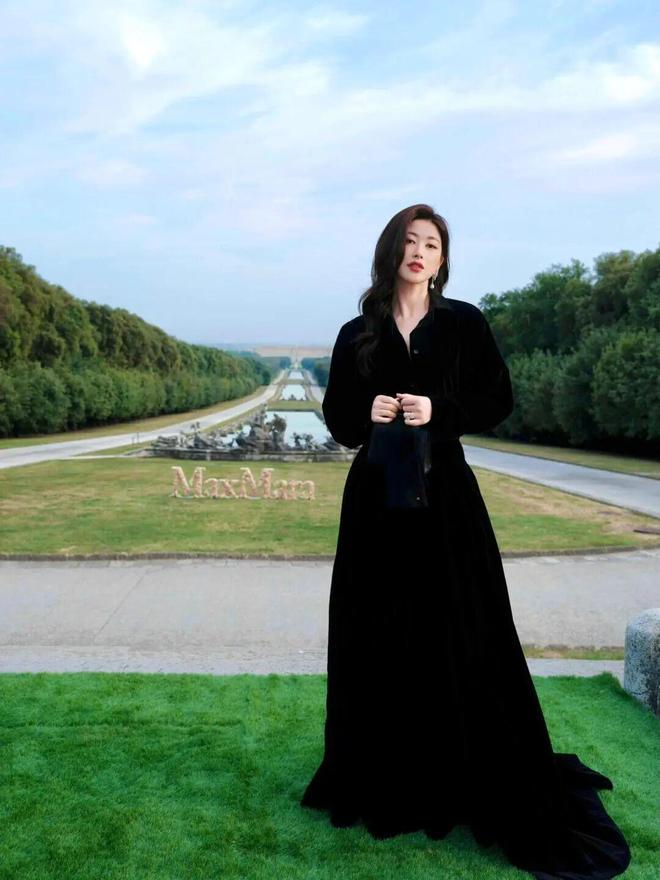 _朱珠美上热搜的老钱风穿搭，太值得借鉴了！_朱珠美上热搜的老钱风穿搭，太值得借鉴了！