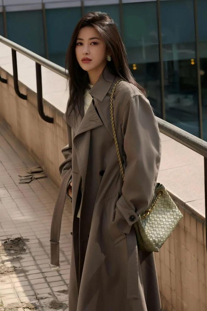 朱珠美上热搜的老钱风穿搭，太值得借鉴了！_朱珠美上热搜的老钱风穿搭，太值得借鉴了！_