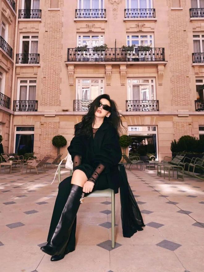 朱珠美上热搜的老钱风穿搭，太值得借鉴了！_朱珠美上热搜的老钱风穿搭，太值得借鉴了！_