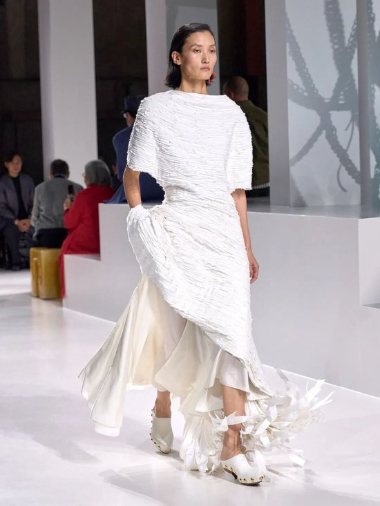 《剑色》by紫舞玥鸢百度云_权威的色彩机构有哪些_