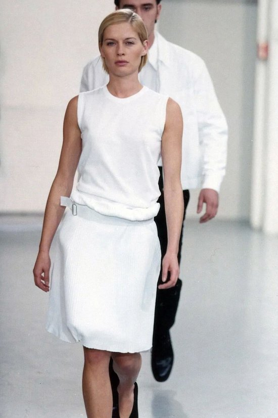 《剑色》by紫舞玥鸢百度云__权威的色彩机构有哪些