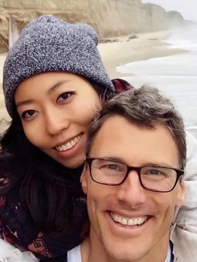 _绿色头发绿色眼睛的动漫人物_绿色的眼神