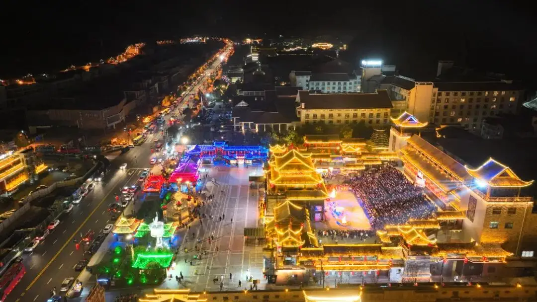 _张家界世界级名胜风景区_湘西张家界旅游