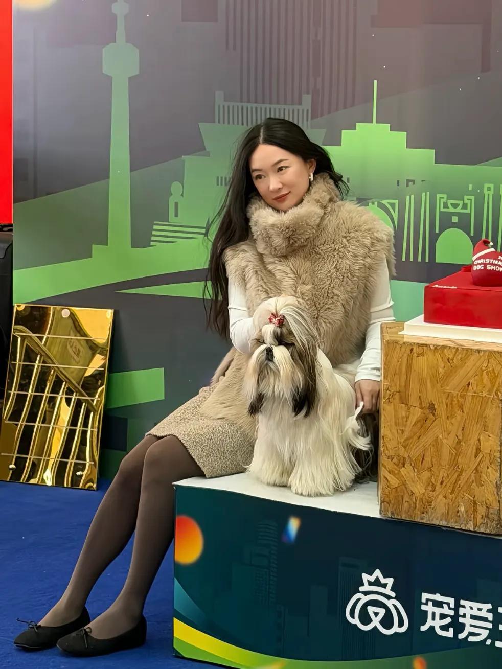 皮草夫妇街拍_皮草夫妇官网明星款_