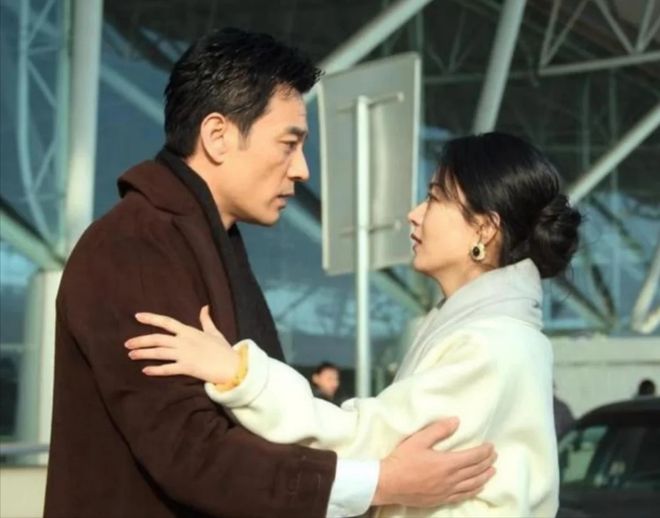 赵丽颖打架图片_赵丽颖大战老大_