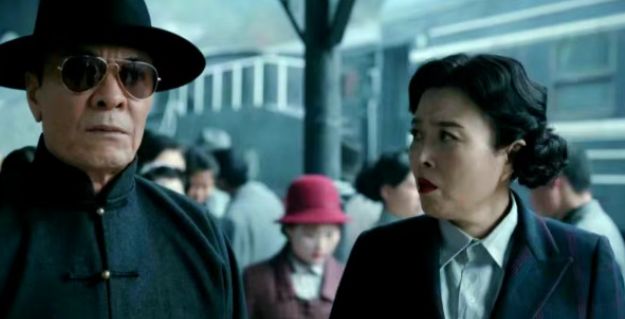 这部44集谍战太猛了！老戏骨坐镇，谍影重重一触即发，刚播就爆了_这部44集谍战太猛了！老戏骨坐镇，谍影重重一触即发，刚播就爆了_