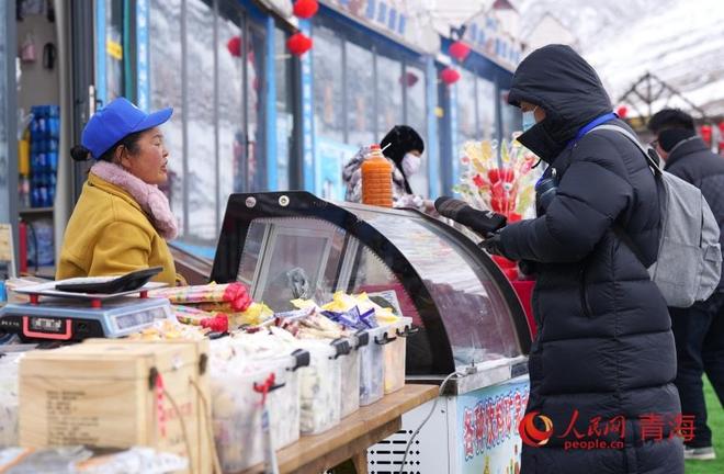 _雪山卡不卡_岗什卡雪山上