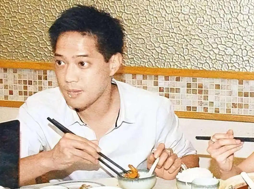 16岁已是人间尤物！4年换20个男人，找到老实人接盘后收心做人妻__16岁已是人间尤物！4年换20个男人，找到老实人接盘后收心做人妻