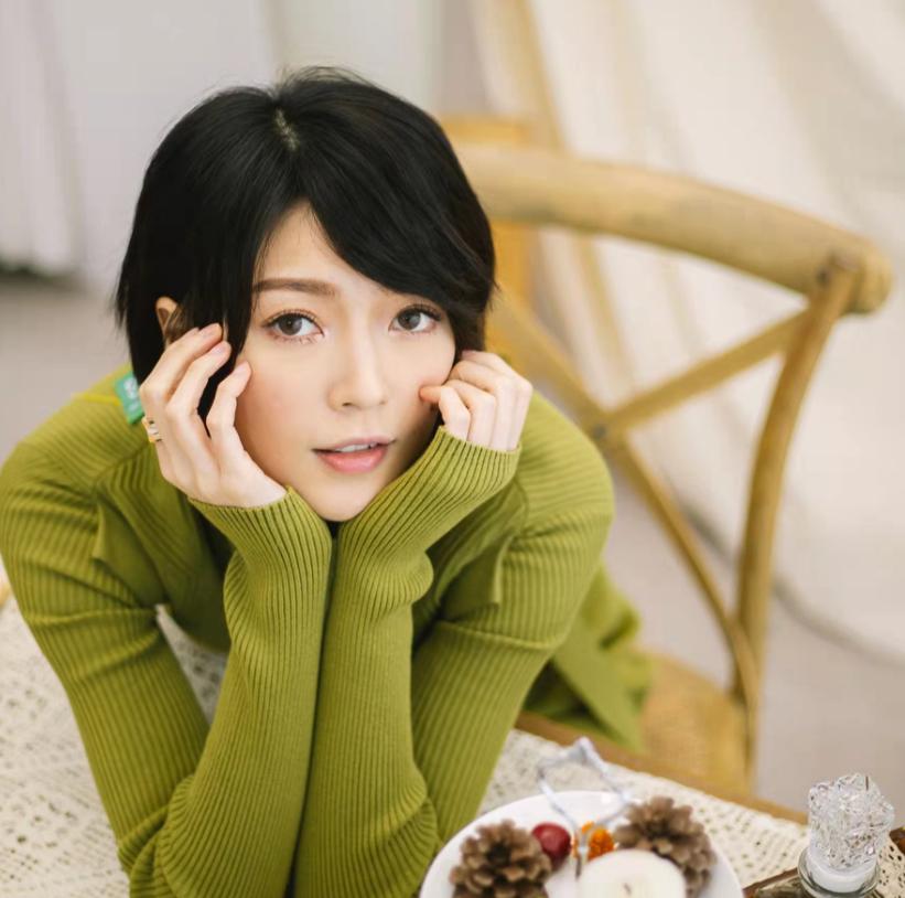 16岁已是人间尤物！4年换20个男人，找到老实人接盘后收心做人妻__16岁已是人间尤物！4年换20个男人，找到老实人接盘后收心做人妻