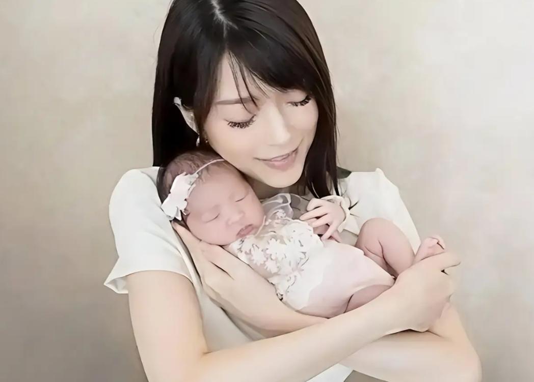 16岁已是人间尤物！4年换20个男人，找到老实人接盘后收心做人妻_16岁已是人间尤物！4年换20个男人，找到老实人接盘后收心做人妻_