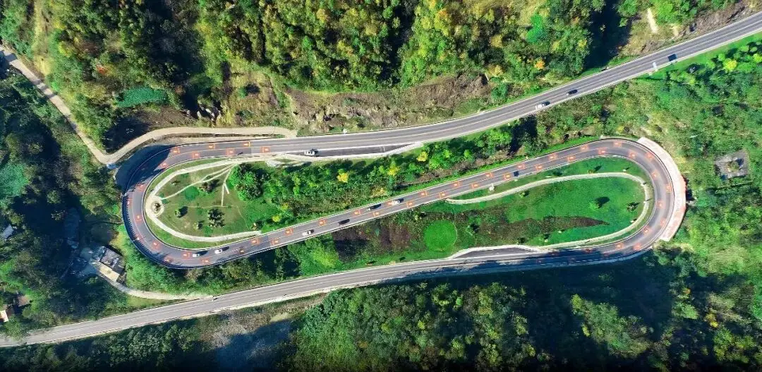 一条G352，连接信仰与烟火！