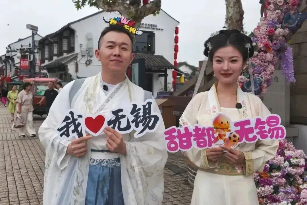 77182__苹果11怎么充不上电了