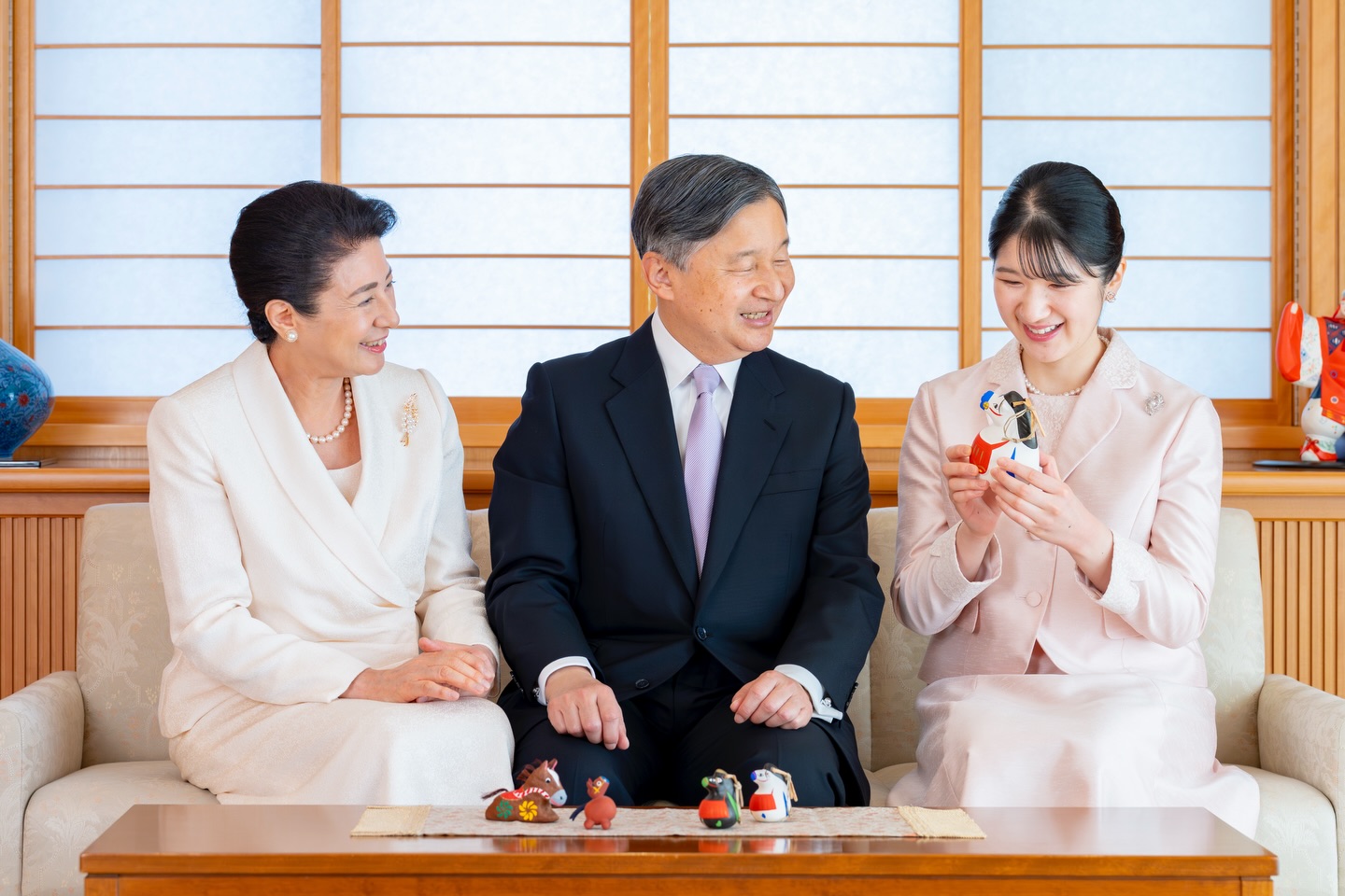 皇室连衣裙_皇室裙子_