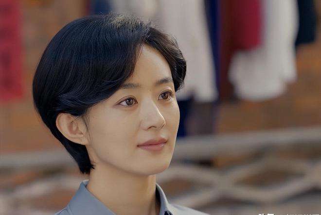 全程眼神空洞，拿腔作势，一人连累整部剧?《小城大事》还能追吗_全程眼神空洞，拿腔作势，一人连累整部剧?《小城大事》还能追吗_