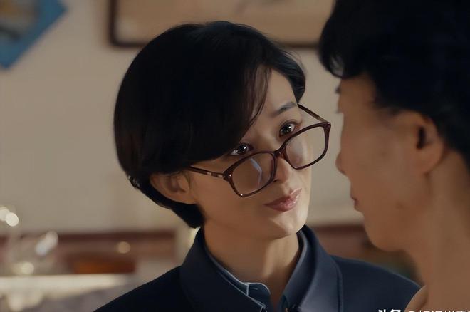 全程眼神空洞，拿腔作势，一人连累整部剧?《小城大事》还能追吗_全程眼神空洞，拿腔作势，一人连累整部剧?《小城大事》还能追吗_