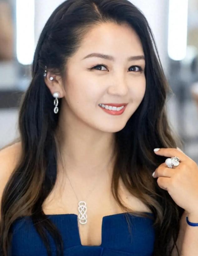 释小龙父亲身价__释小龙的爸爸名字