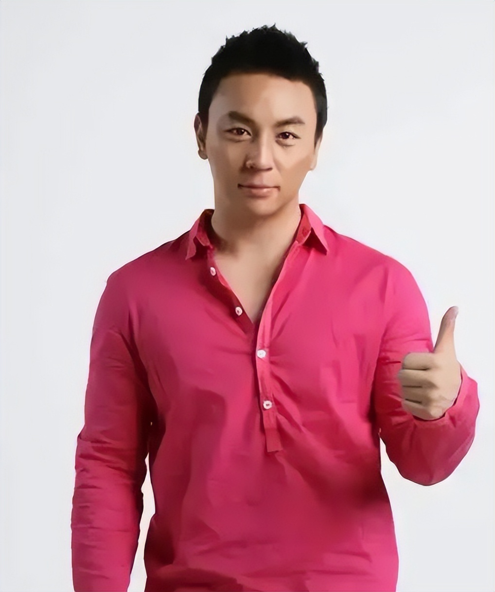 释小龙的爸爸名字_释小龙父亲身价_