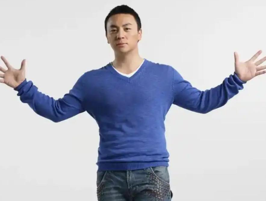 _释小龙父亲身价_释小龙的爸爸名字