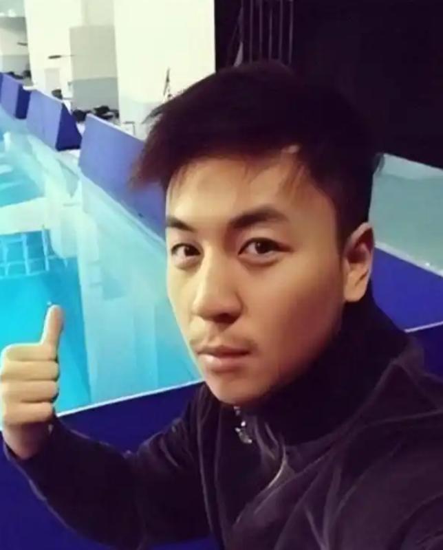 释小龙的爸爸名字__释小龙父亲身价