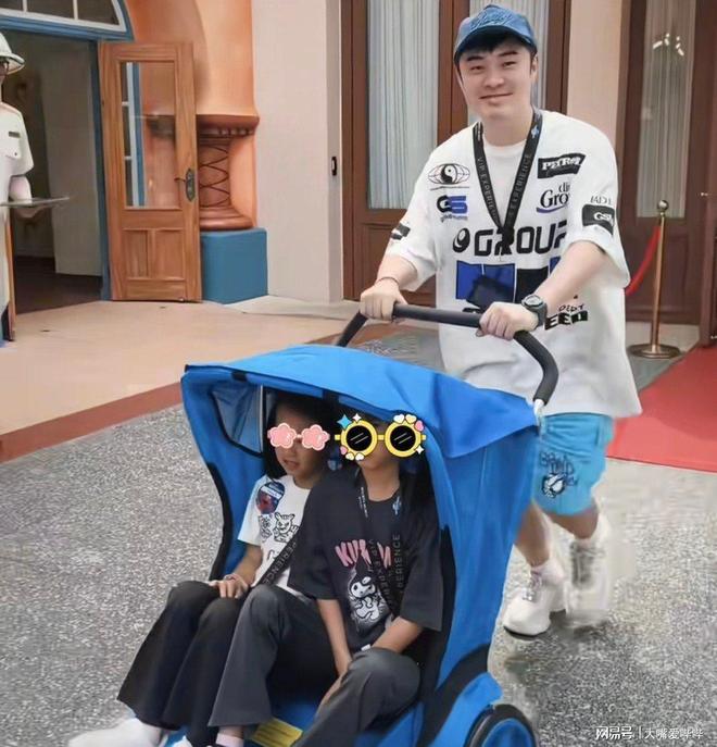 _陈赫去国外度假，俩女儿一个像爸一个像妈，41岁张子萱嘟嘴卖萌_陈赫去国外度假，俩女儿一个像爸一个像妈，41岁张子萱嘟嘴卖萌