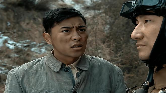 亮剑中钱伯钧的原型_亮剑里的钱伯钧是谁演的_