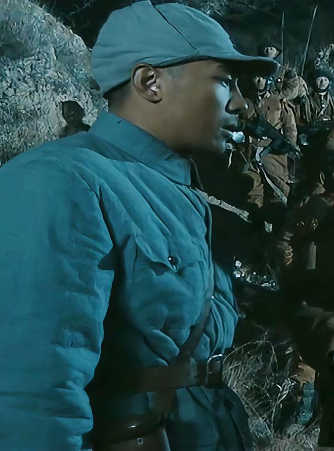 _亮剑里的钱伯钧是谁演的_亮剑中钱伯钧的原型