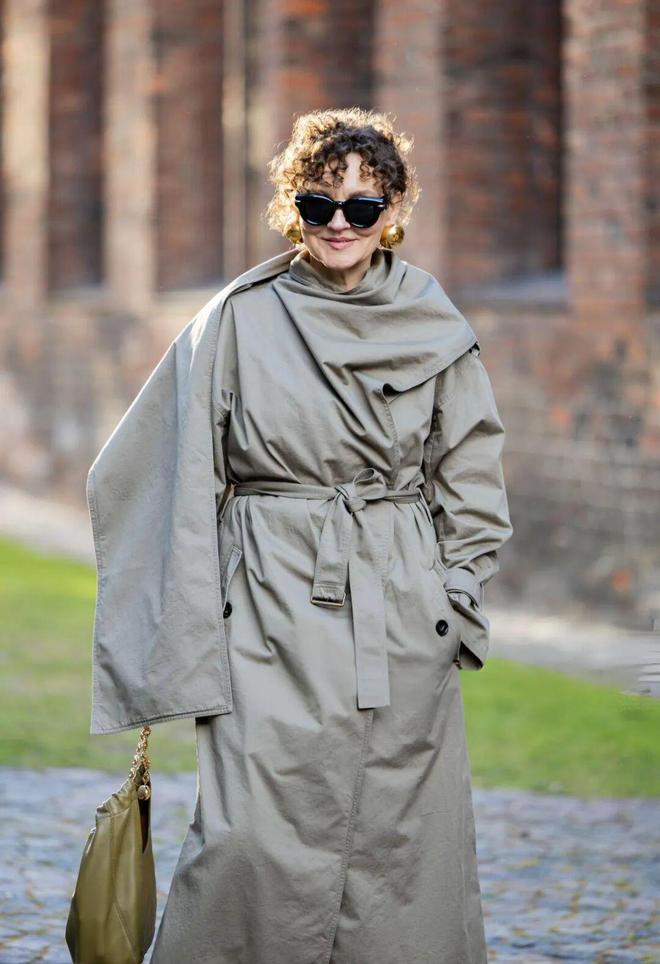 春天外套穿几天洗一次__春天穿外套