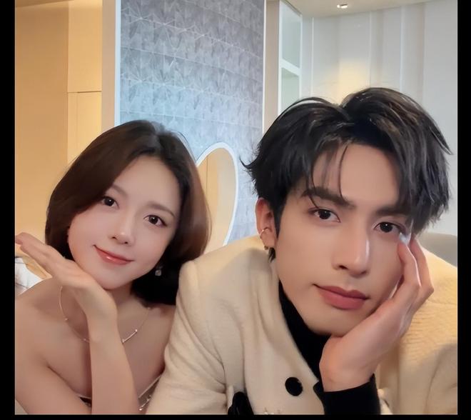 《骄阳似我》美照，赵今麦宋威龙甜蜜互动，网友相信爱情了__《骄阳似我》美照，赵今麦宋威龙甜蜜互动，网友相信爱情了