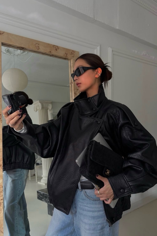 _“生人勿近”高级感的漏斗领既能凹造型还兼顾保暖_“生人勿近”高级感的漏斗领既能凹造型还兼顾保暖