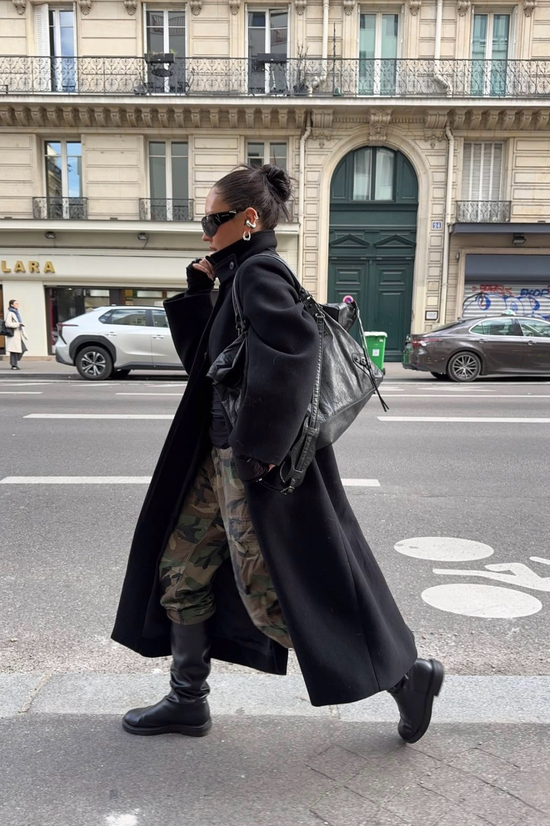 _“生人勿近”高级感的漏斗领既能凹造型还兼顾保暖_“生人勿近”高级感的漏斗领既能凹造型还兼顾保暖