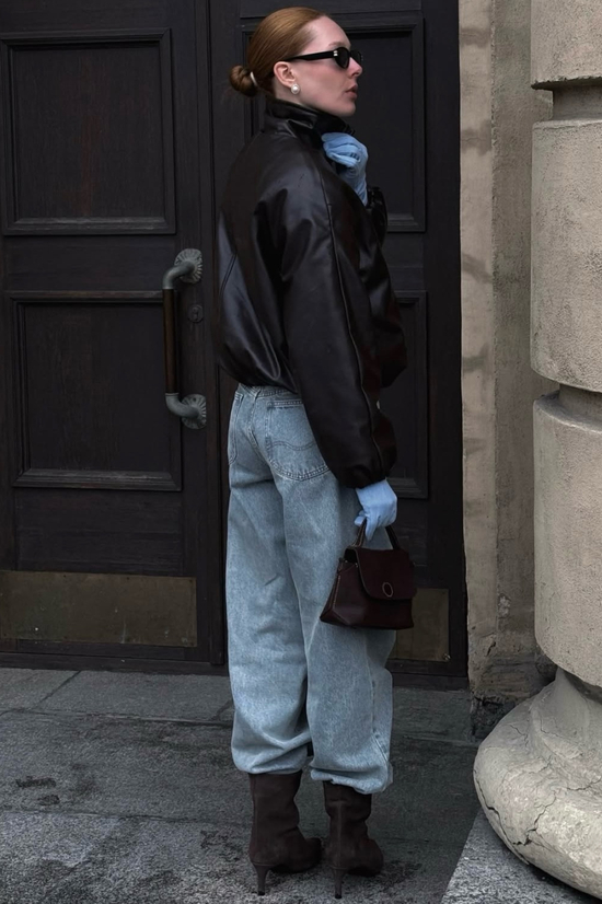 _“生人勿近”高级感的漏斗领既能凹造型还兼顾保暖_“生人勿近”高级感的漏斗领既能凹造型还兼顾保暖