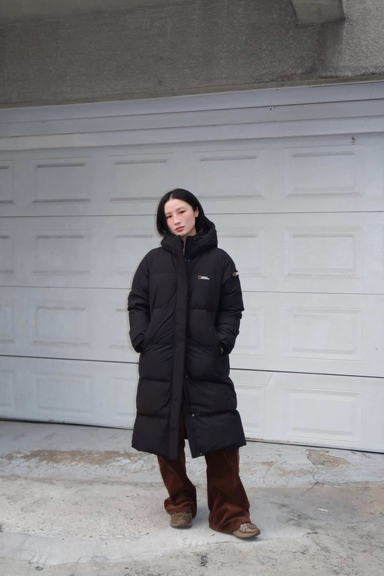 “生人勿近”高级感的漏斗领既能凹造型还兼顾保暖_“生人勿近”高级感的漏斗领既能凹造型还兼顾保暖_