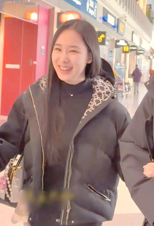 _出乎赵文卓夫妇的预料，18岁的美籍女儿，如今已开始给他们争光了_出乎赵文卓夫妇的预料，18岁的美籍女儿，如今已开始给他们争光了