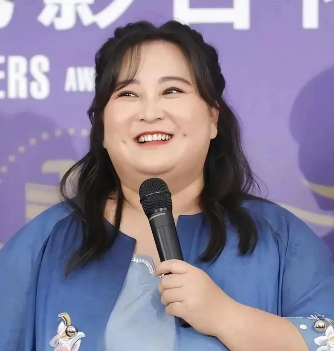 春晚胖子唱的歌_春晚胖子小品演员_