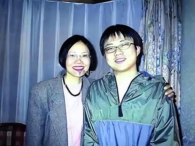 _情路坎坷该怎么化解_情路坎坷是命中注定吗