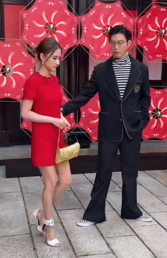 窦骁雕形毕露_刘畊宏曝周杰伦酷爱网友_