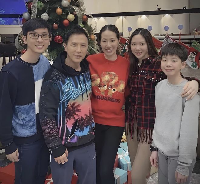 _甄子丹儿子姓名_甄子丹大儿子哪一年生的