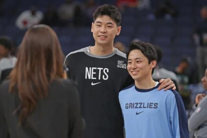 世预赛国足战韩国重播__世预赛中国vs韩国海报