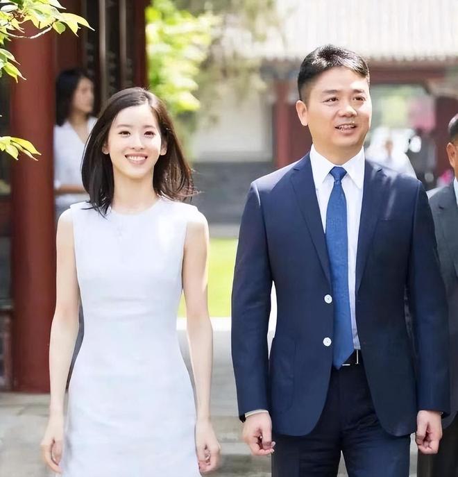 学霸的脑子就是不一样__学霸的脑子网友的脑子表情包