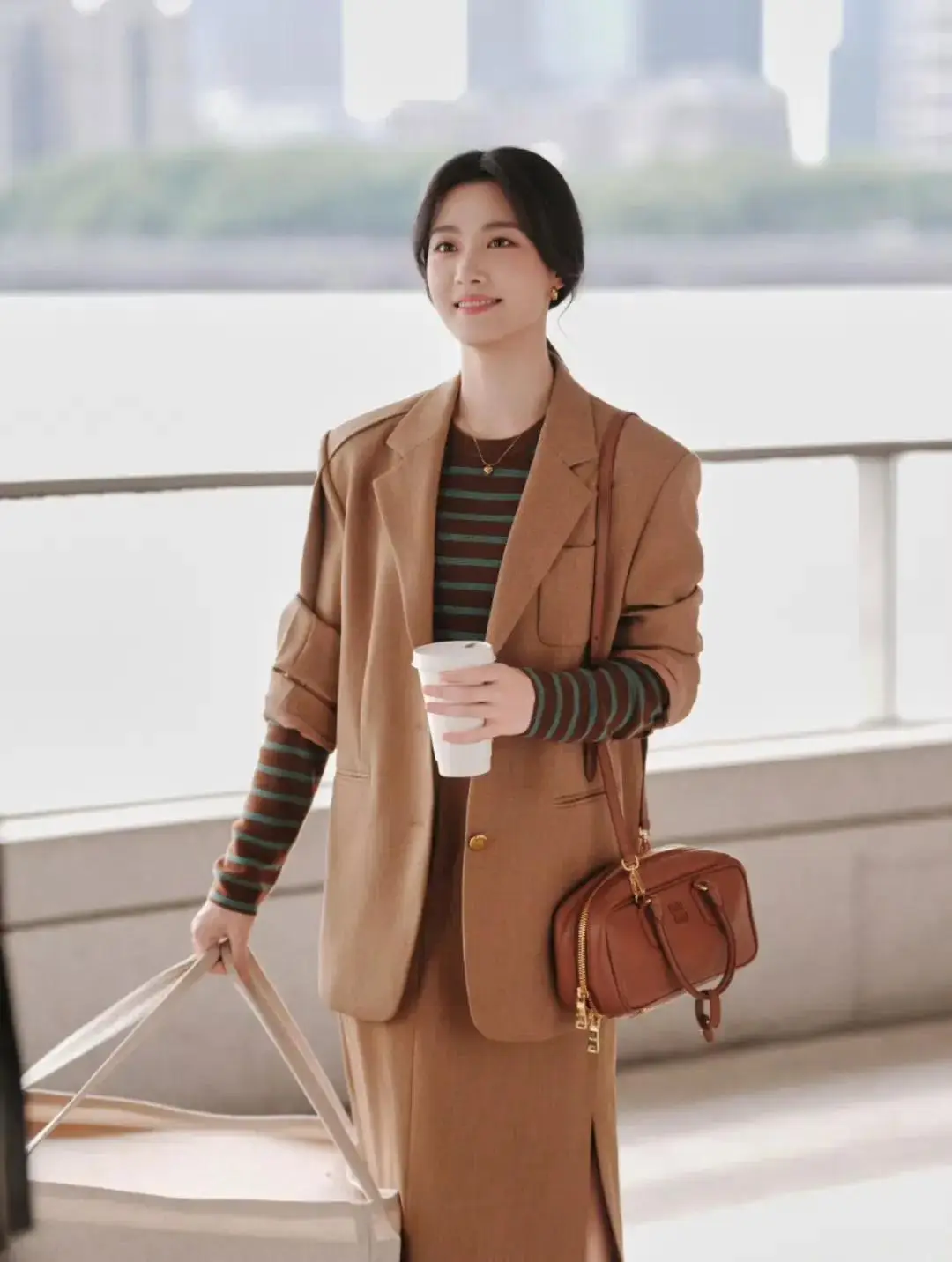 _卢昱弟演艺_奢牌珠宝