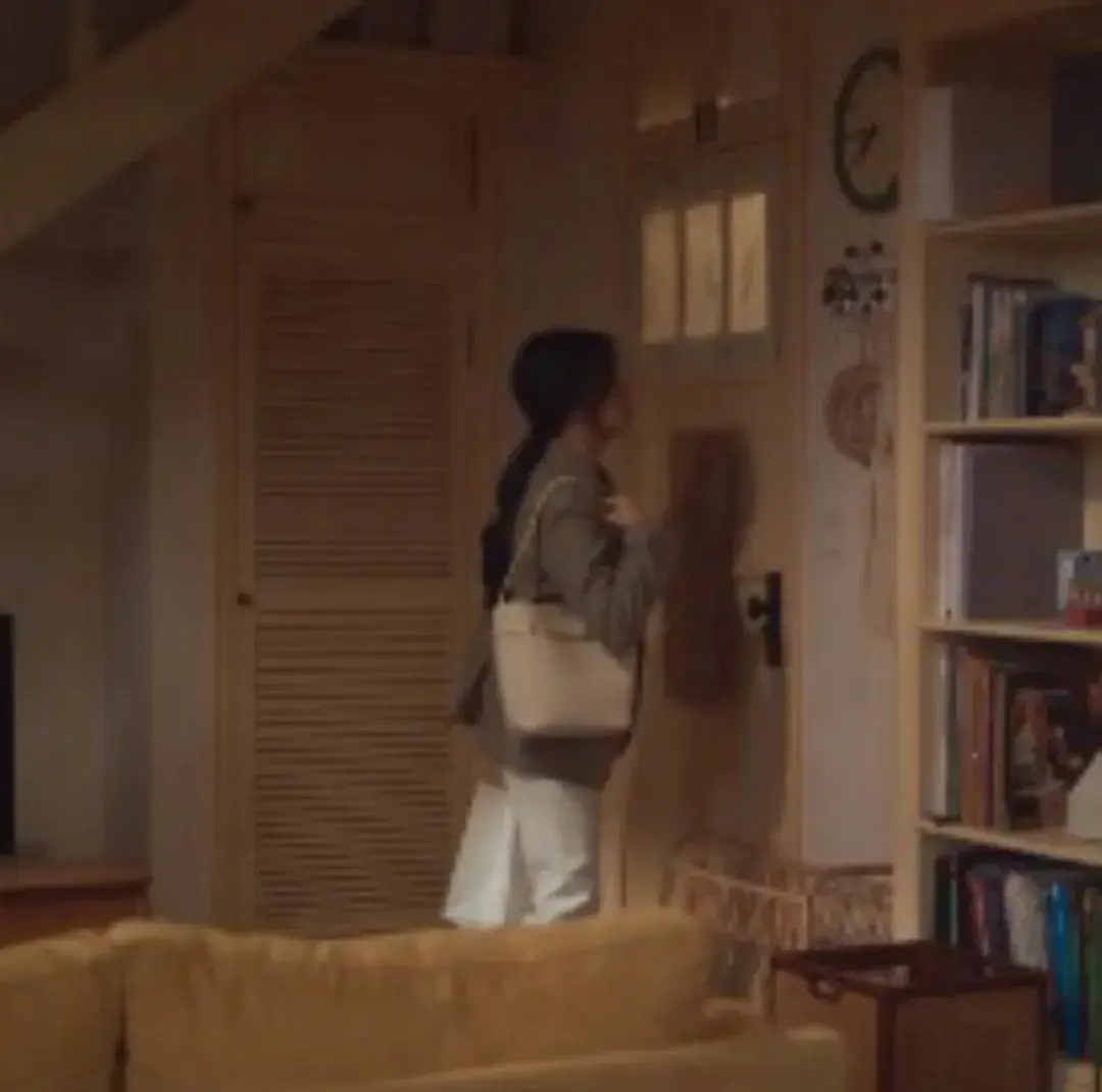 _奢牌珠宝_卢昱弟演艺