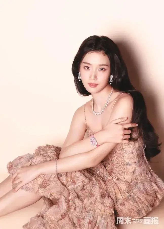 _卢昱弟演艺_奢牌珠宝