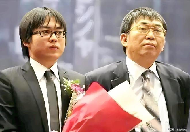 贾静雯情路坎坷_情路坎坷是怎么回事_