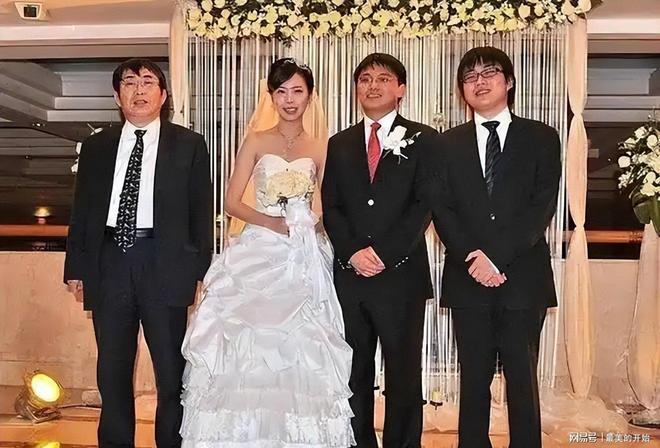 贾静雯情路坎坷_情路坎坷是怎么回事_