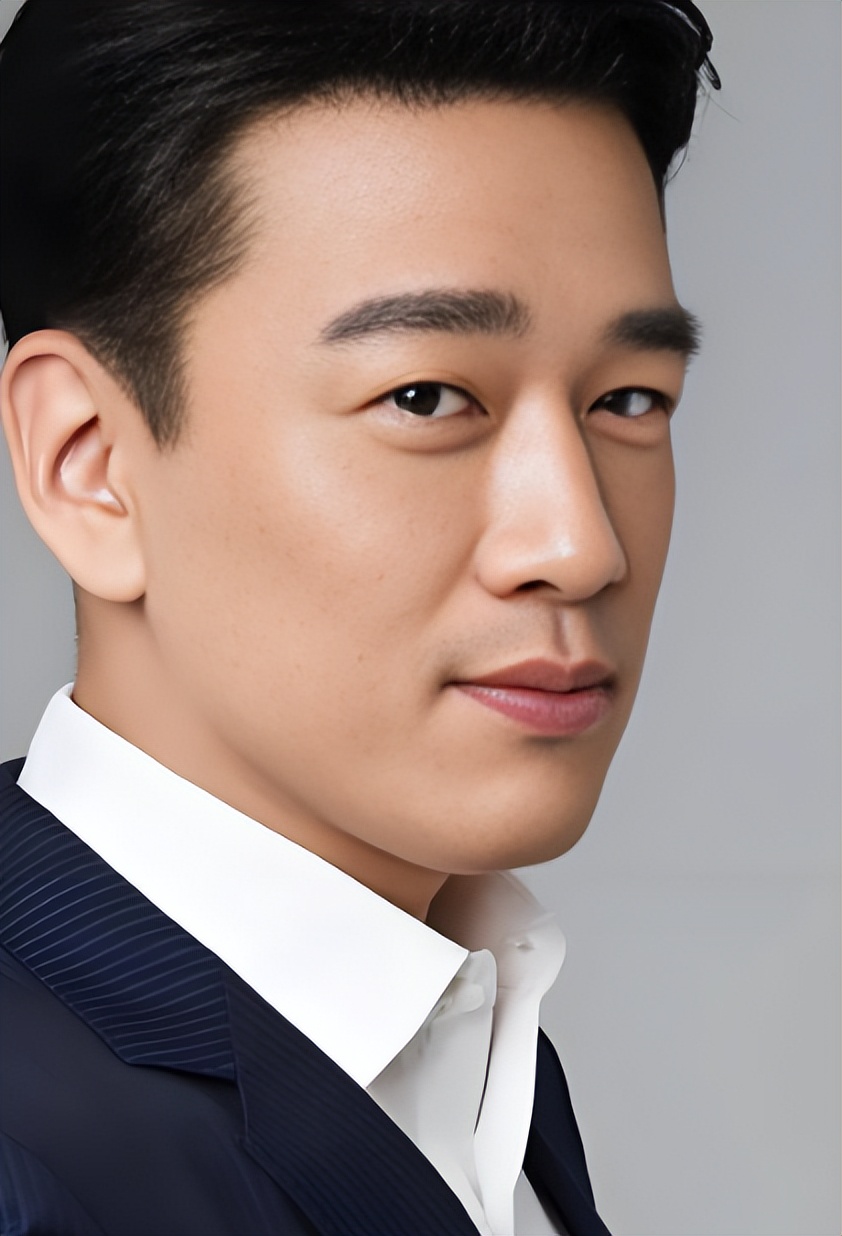 这个“霸总”活该火！__这个“霸总”活该火！