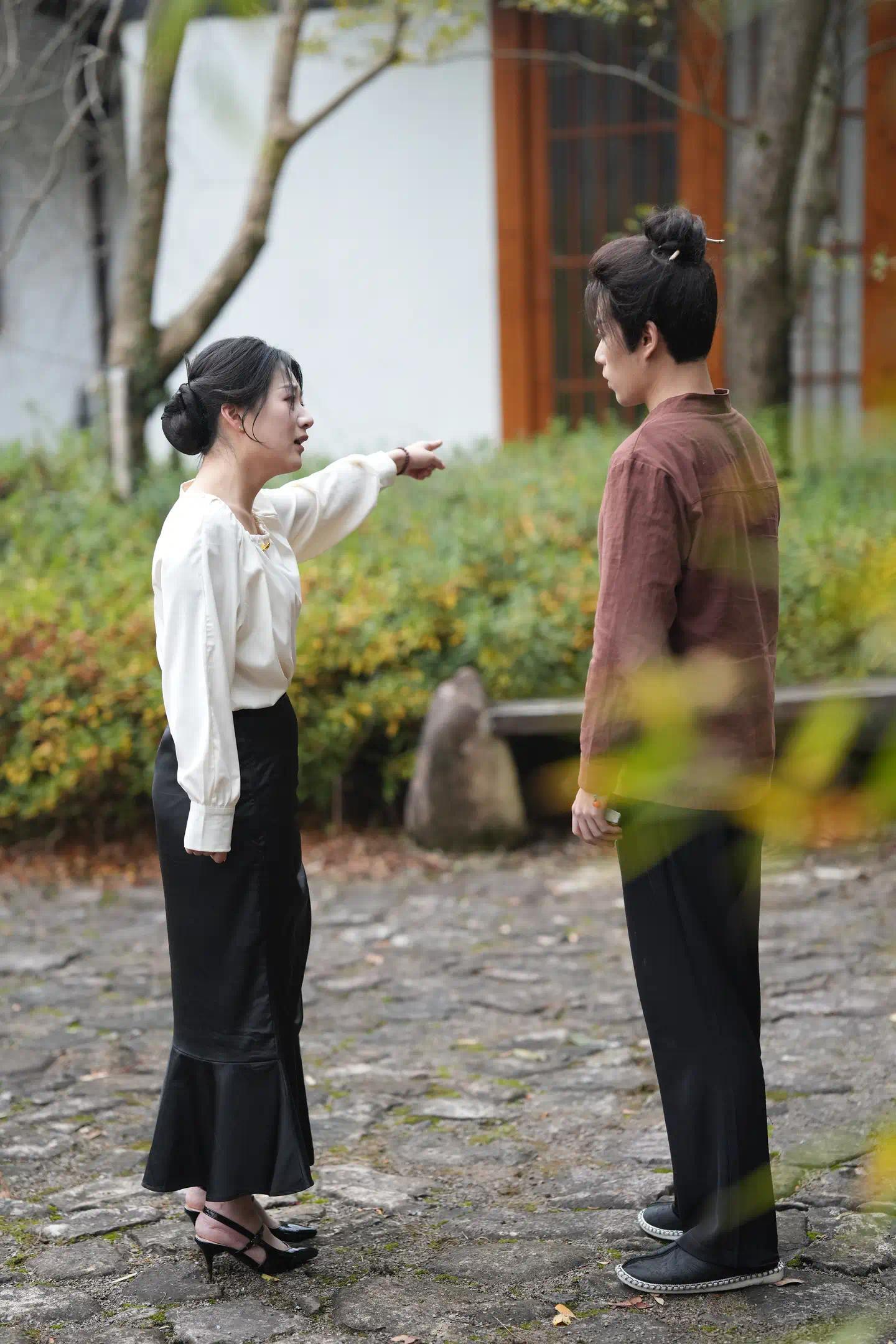 《雁荡山里雁归时》开机仪式举行 影视加文旅深度呈现浙南人文__《雁荡山里雁归时》开机仪式举行 影视加文旅深度呈现浙南人文