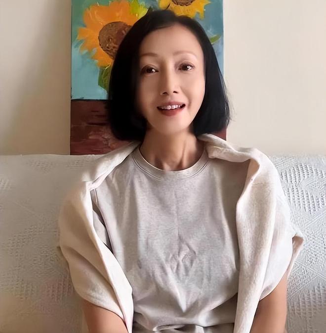 _黄慧颐晒结婚证，正式向保剑锋开战，同时喊话现任何珈好_黄慧颐晒结婚证，正式向保剑锋开战，同时喊话现任何珈好