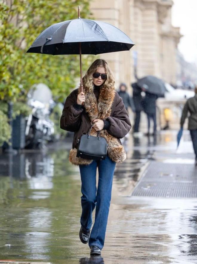 冬装羽绒服搭配_款冬季羽绒服_