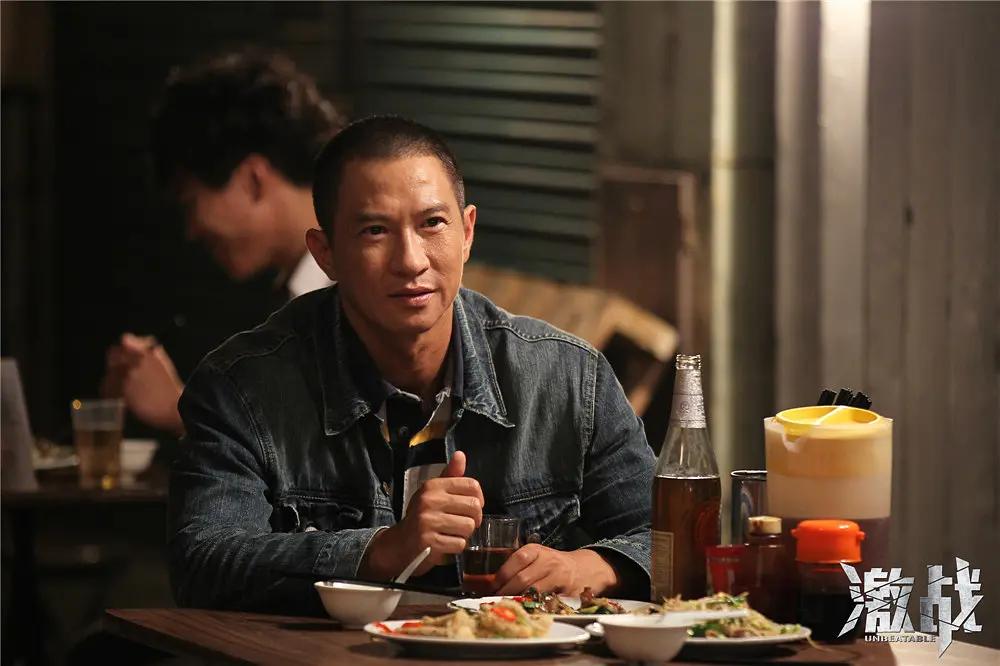 _刘德华吴彦祖主演电影_刘德华看吴彦祖眼神