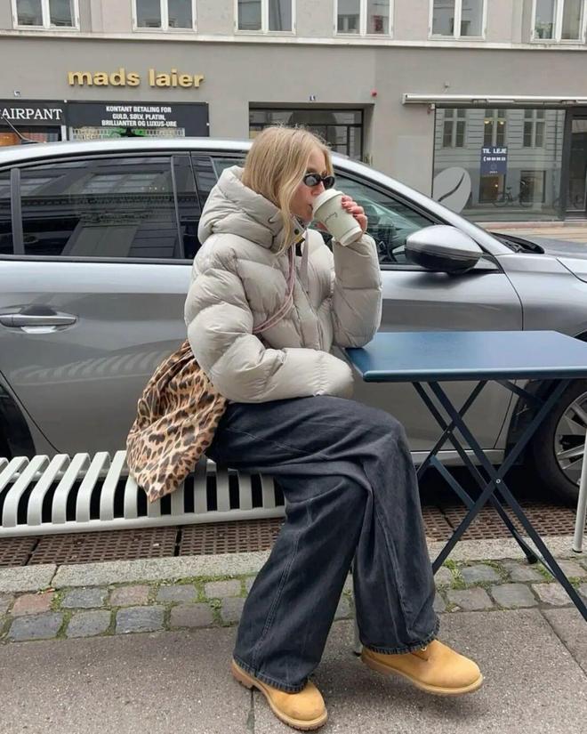 _羽绒裤腿太宽了怎么办_羽绒裤宽松一点好还是紧一点好